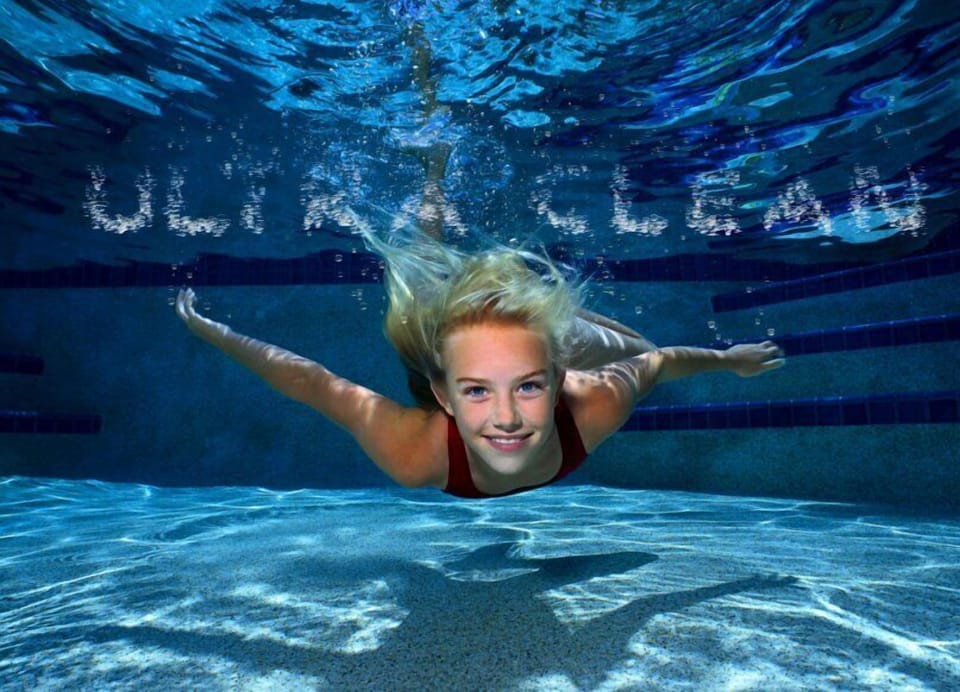 Outdoor pool, cabanas (surcharge), pool umbrellas