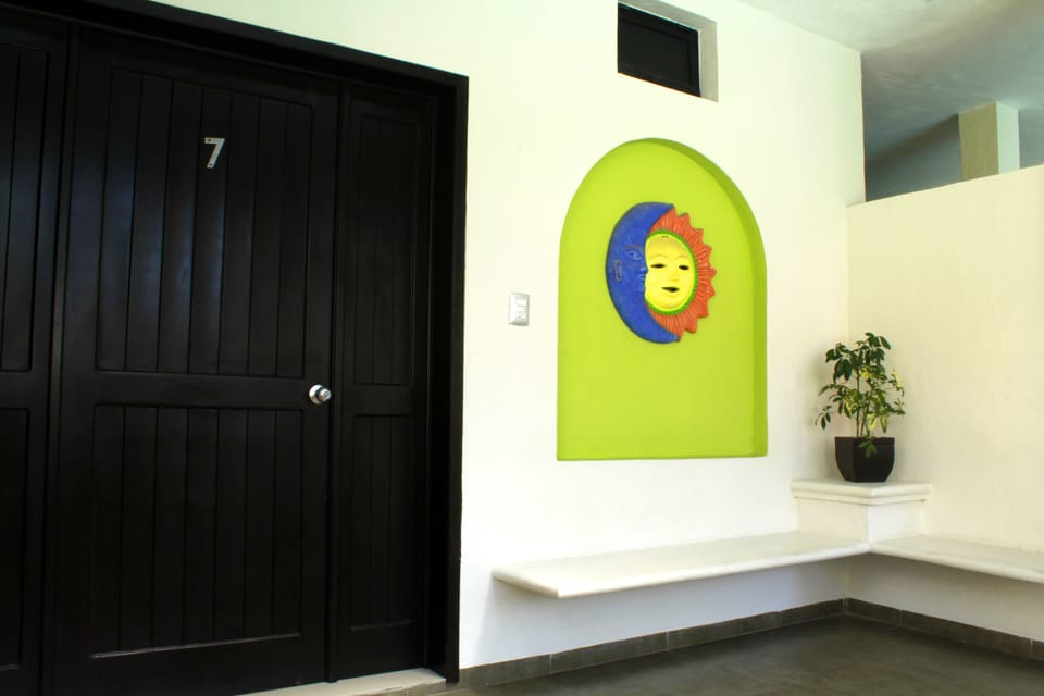 Triple Room | In-room safe, desk, free WiFi, bed sheets