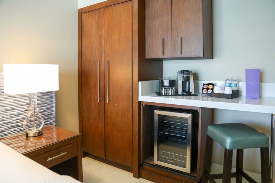 Egyptian cotton sheets, premium bedding, pillowtop beds, in-room safe