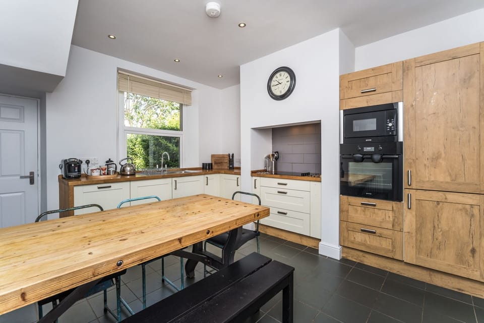 The spacious kitchen has everything that you need to cook during your self catering holiday in Keswick