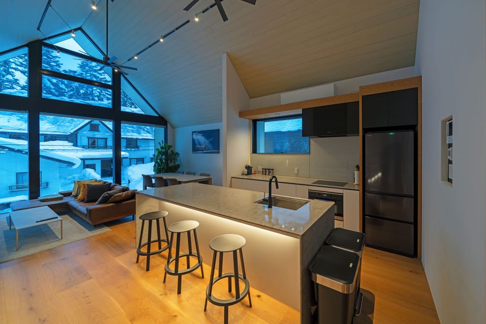 Luxury Chalet, 3 Bedrooms, Ensuite, Mountain View | Private kitchen | Full-size fridge, microwave, oven, stovetop