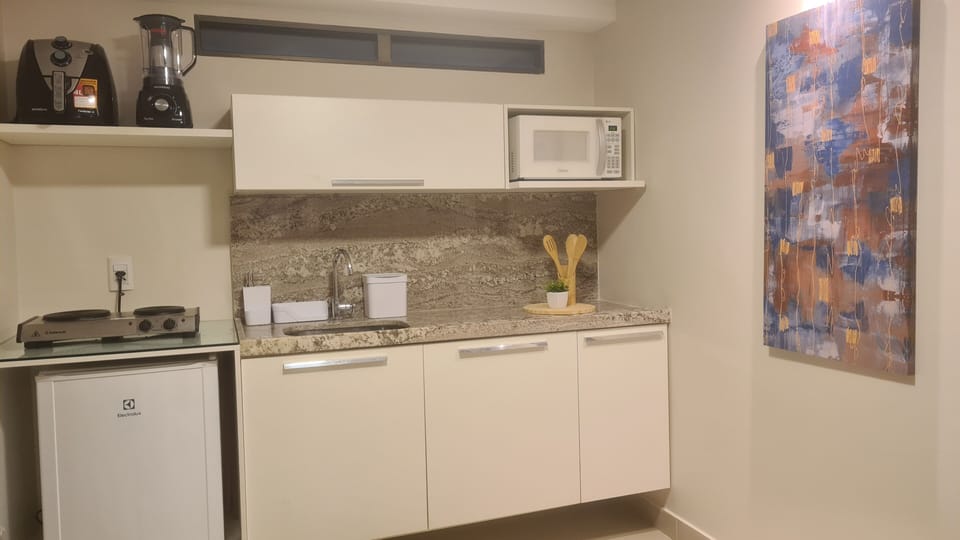 Deluxe Quadruple Room | Private kitchen