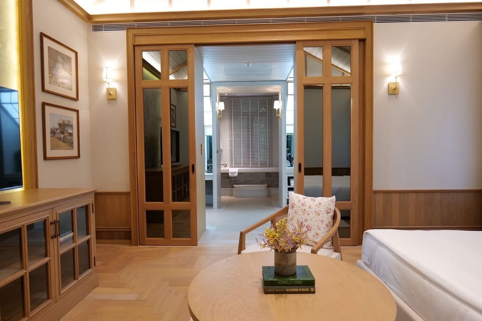 Courtyard | Premium bedding, free minibar, in-room safe, desk