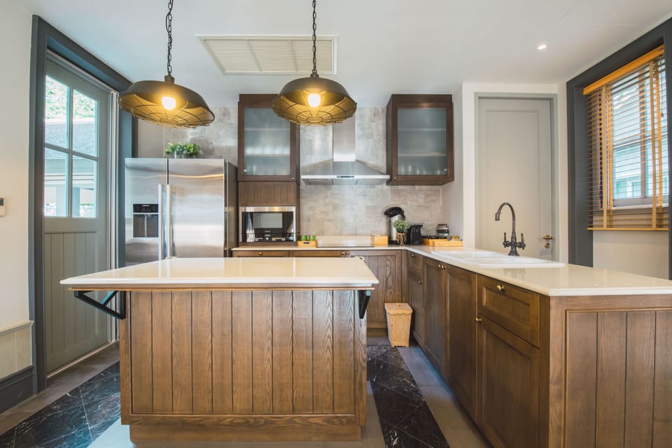 Mansion | Private kitchen | Espresso maker, coffee/tea maker, electric kettle