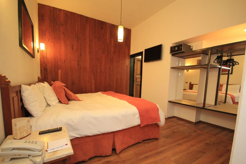 Superior Double Room | In-room safe, iron/ironing board (on request), cribs (free), WiFi (free)