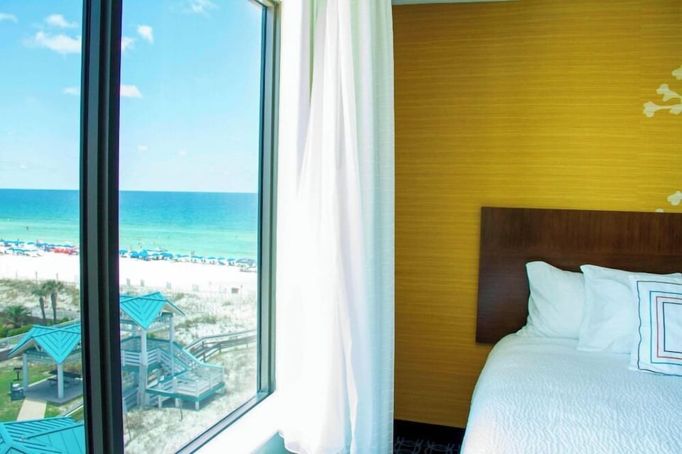 In-room safe, desk, iron/ironing board, free WiFi