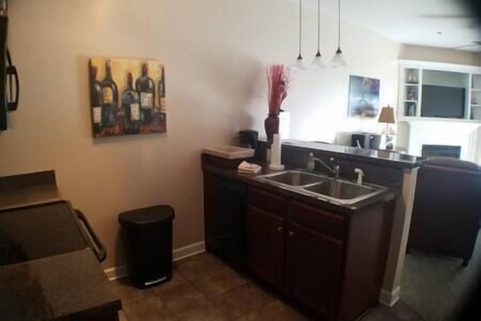 Kitchen (2)
