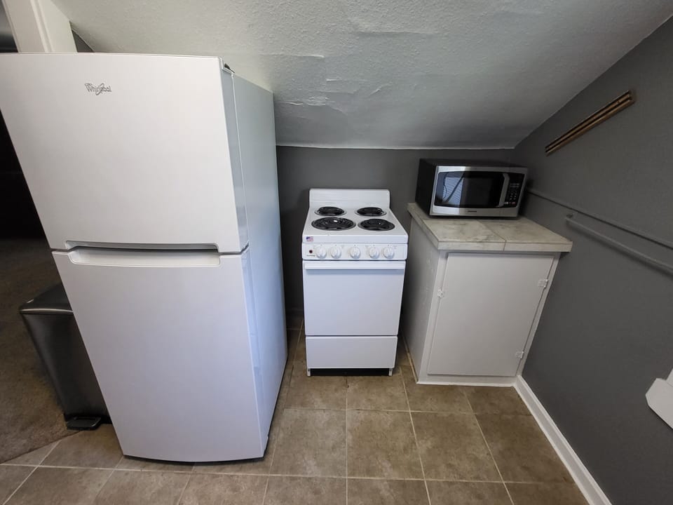 Refrigerator, Stove and Microwave