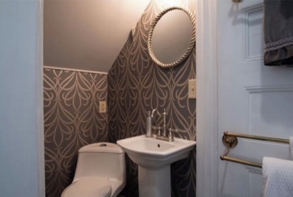 Ground floor full bathroom with shower