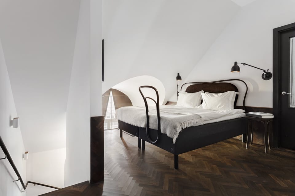 Suite (Etage) | In-room safe, iron/ironing board, free cribs/infant beds, free WiFi