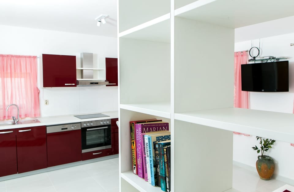 Apartment, 1 Bedroom | Living area | 80-cm LCD TV with satellite channels, TV