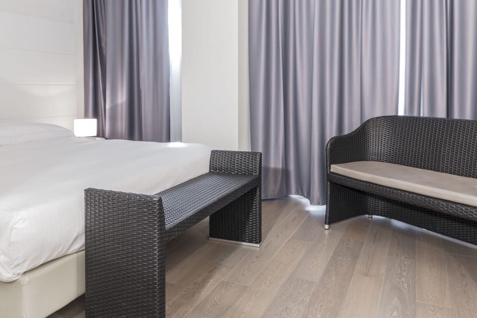 Minibar, in-room safe, soundproofing, free cribs/infant beds