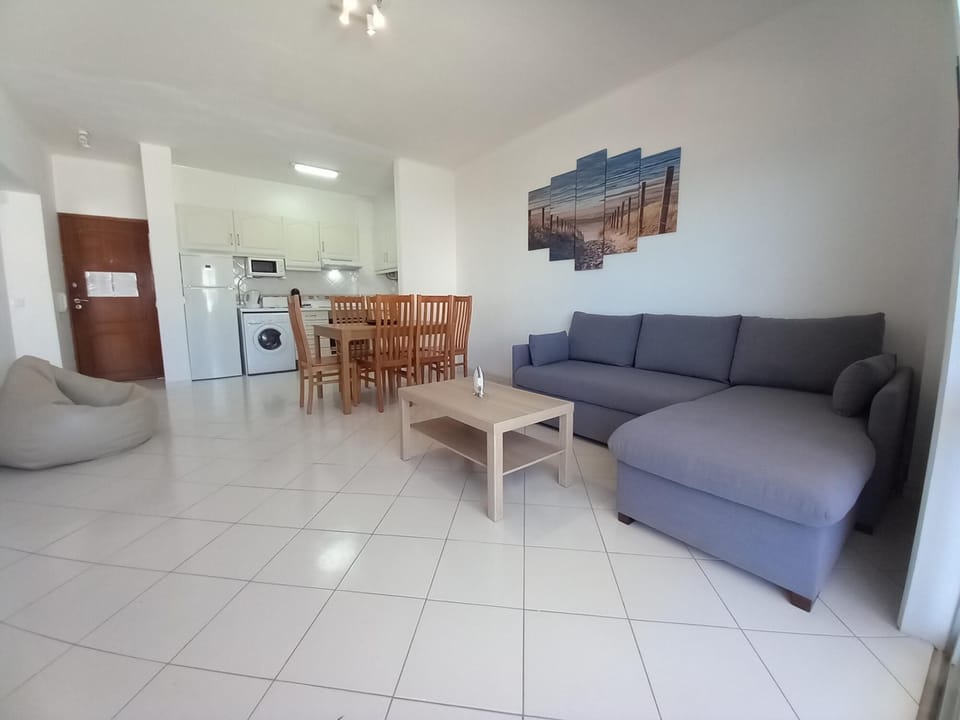 House | 2 bedrooms, iron/ironing board, WiFi