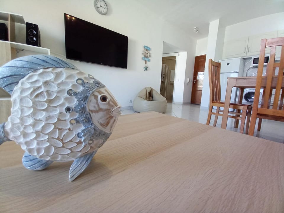 House | 2 bedrooms, iron/ironing board, WiFi