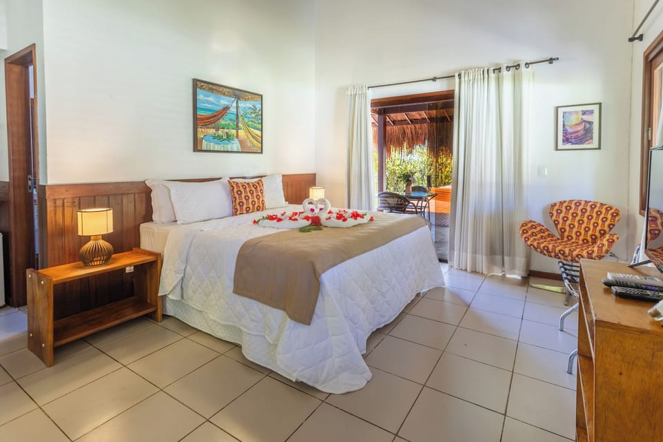 Bungalow, Ocean View | Desk, laptop workspace, blackout drapes, WiFi (free)