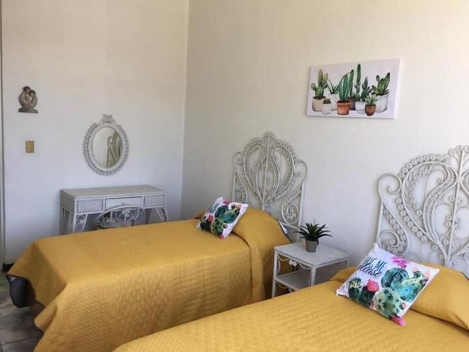 Deluxe Double Room | Free WiFi, bed sheets, wheelchair access