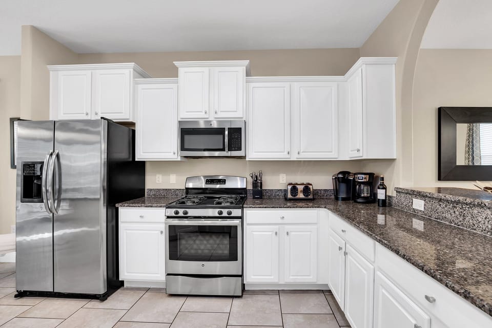 Kitchen, ready for cooking great family meals