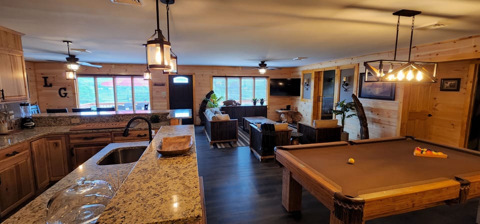 Living Area (2)