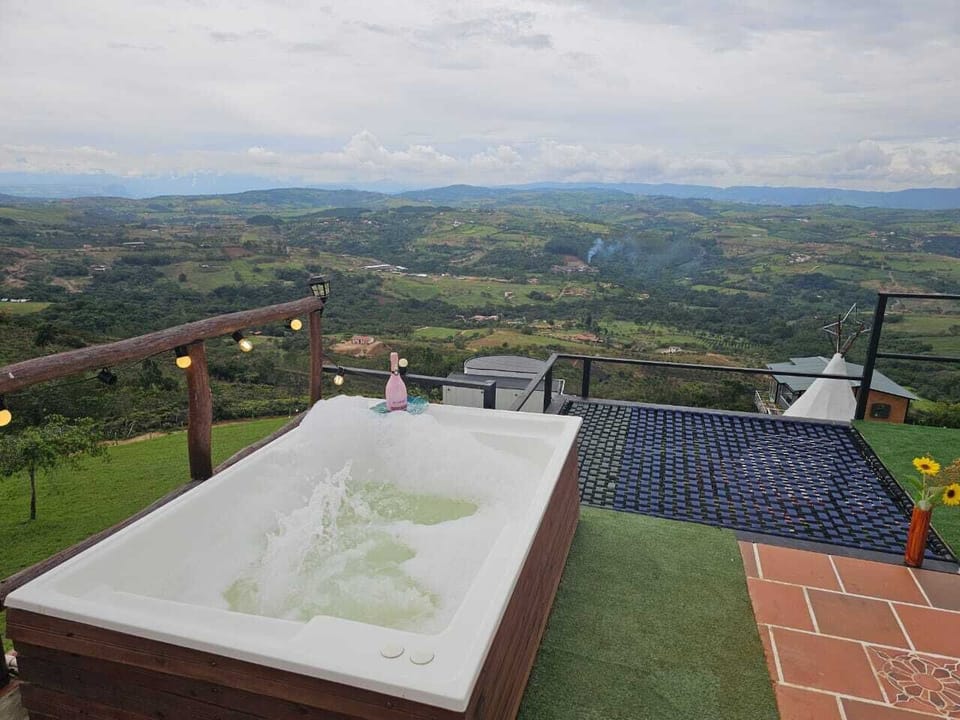 Outdoor spa tub