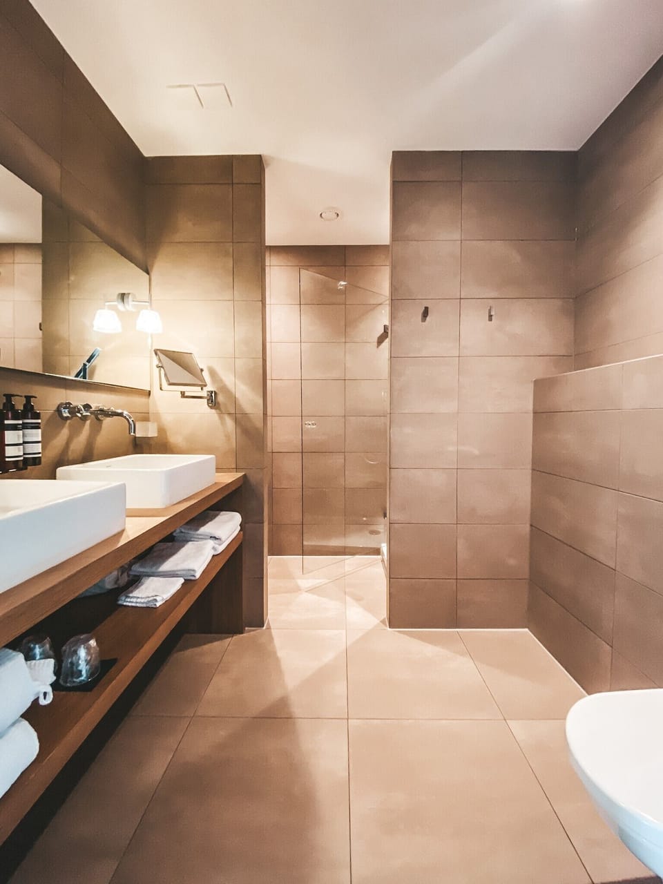 Standard Double Room, 1 Queen Bed | Bathroom | Designer toiletries, hair dryer, bathrobes, towels