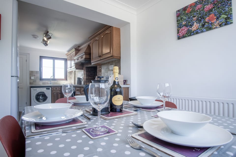 House | Private kitchen | Fridge, electric kettle