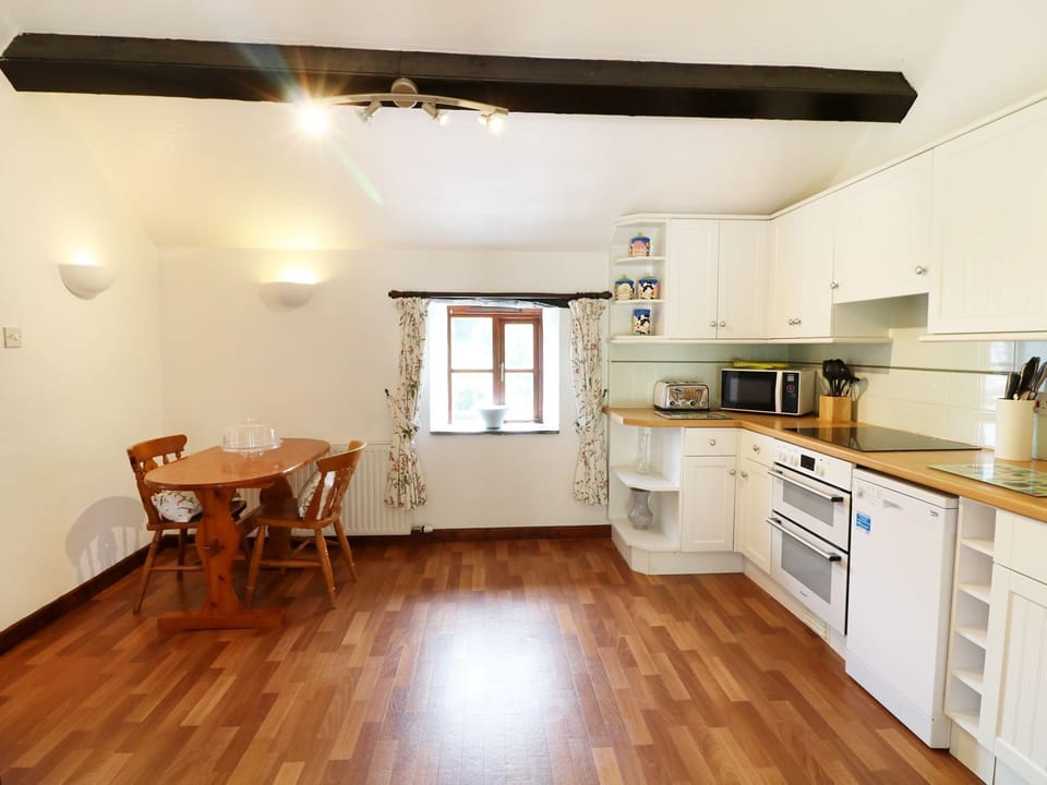 Cottage | Interior