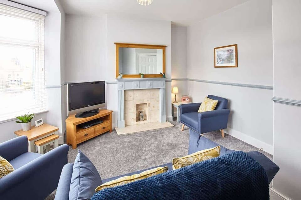 Cobblestones, Marske-by-the-Sea - Host & Stay