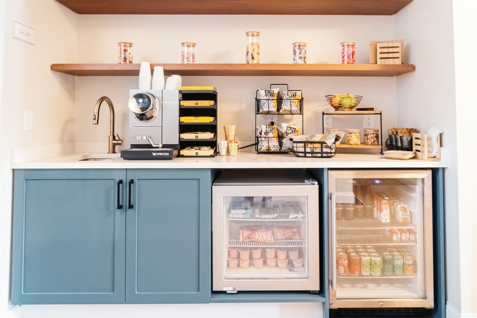 Snack bar
