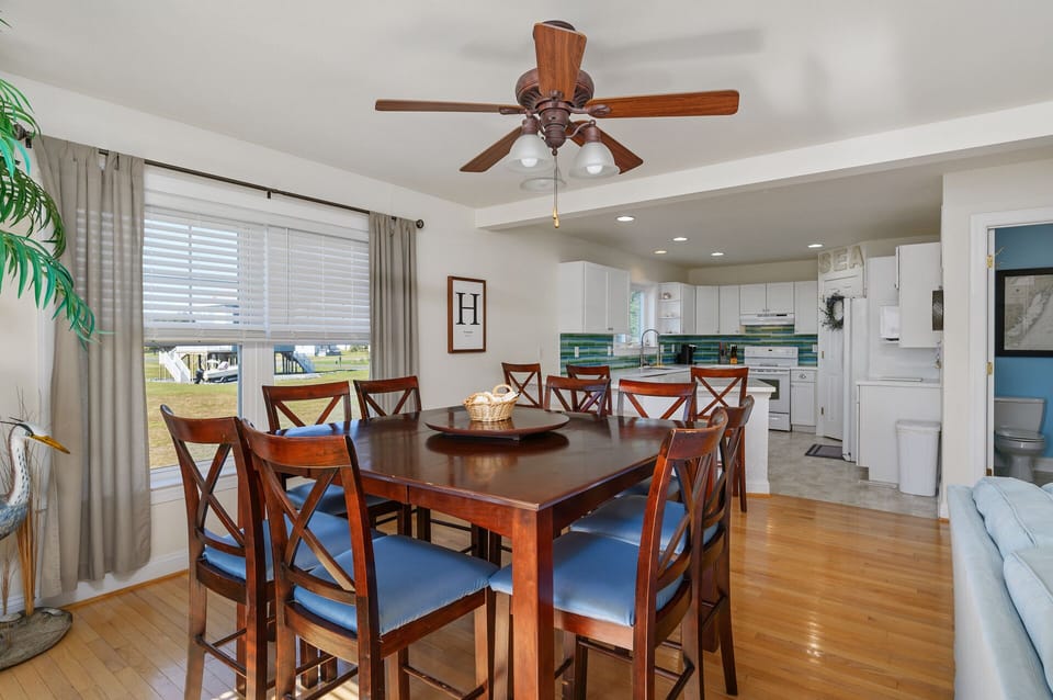 Dine at the Breakfast Bar or Dining Table - lots of room!