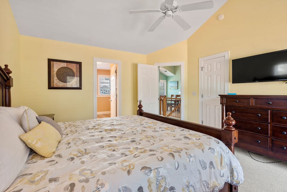 CC178: Atlantic Star | Top Level Bedroom 7