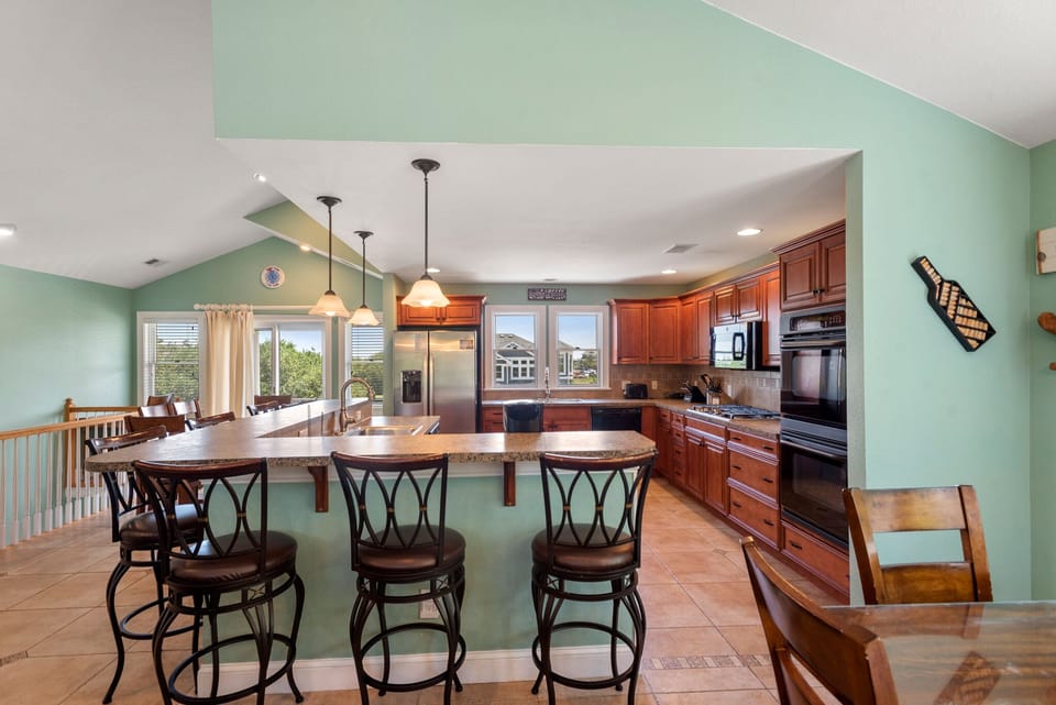 CC178: Atlantic Star | Top Level Kitchen
