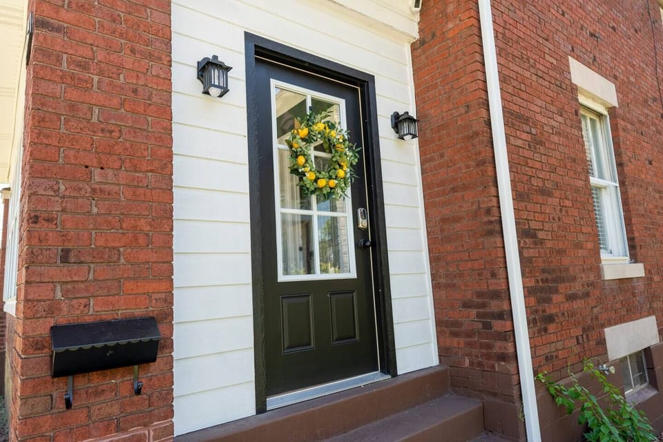 No fumbling with keys; self-check-in is available with a digital keypad smart lock.