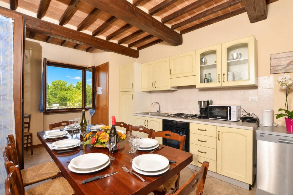 Family Villa, 4 Bedrooms, 2 Bathrooms, Mountainside (Villa San Lorenzo) | Private kitchen | Fridge, microwave, stovetop, dishwasher