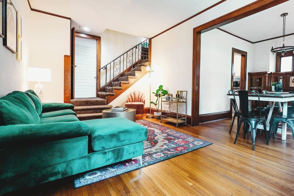 So. Much. Space. Hide from everyone OR gather with everyone. Your vacation, your call. 