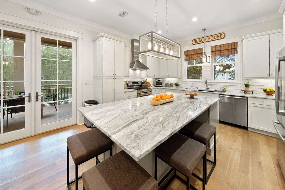 House, Multiple Beds, Private Pool, Partial Ocean View | Private kitchen | Fridge, microwave, oven, stovetop