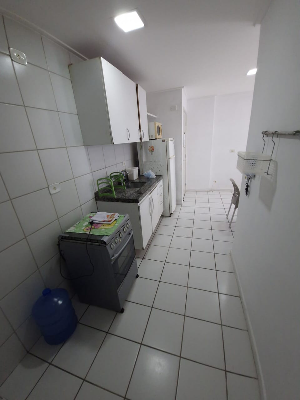 Basic Apartment | Private kitchen | Full-size fridge, microwave, oven, coffee/tea maker