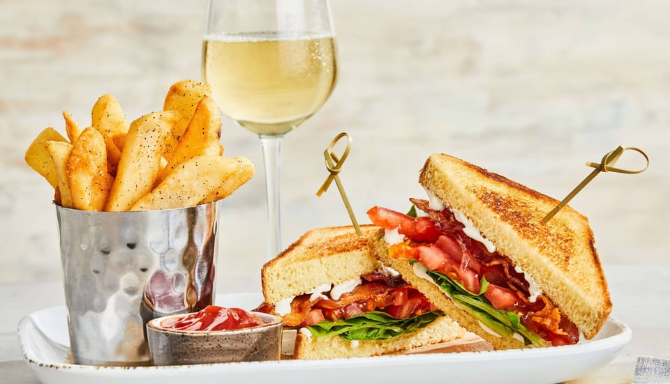 Breakfast, lunch, dinner served; American cuisine 