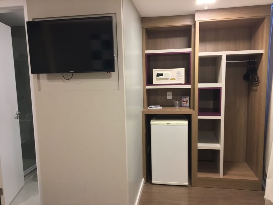 Quarto Twin Standard | Desk, free WiFi, bed sheets
