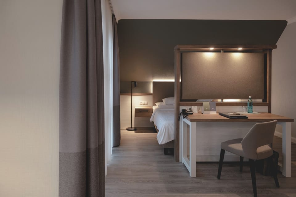 Double room, newly renovated | Hypo-allergenic bedding available, in-room safe