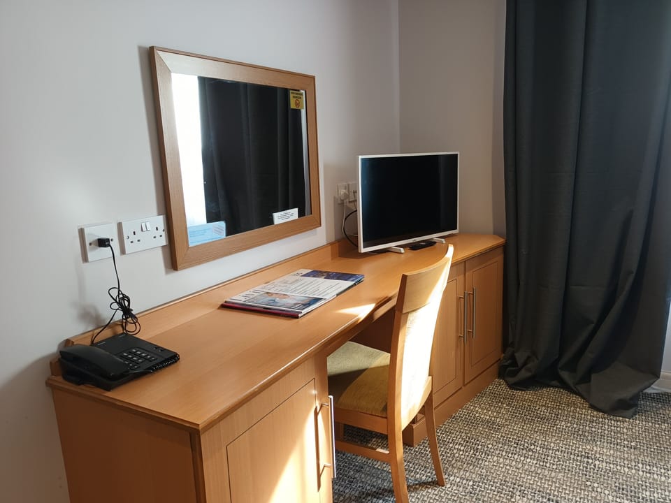 Desk, iron/ironing board, free WiFi, bed sheets