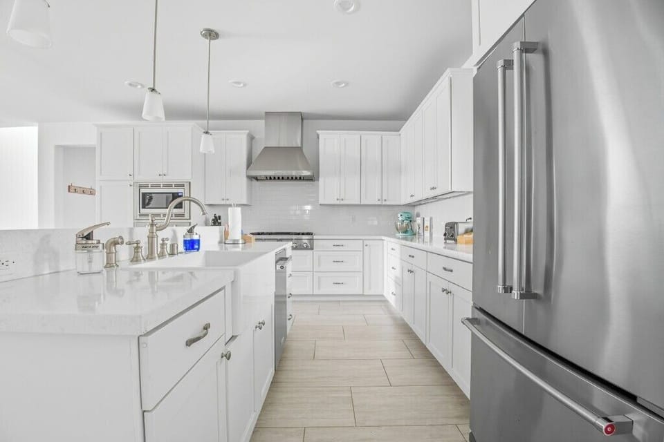 Beautiful, spacious, and clean kitchen