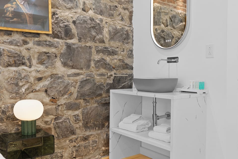 Economy Double Room | Bathroom | Free toiletries, hair dryer, towels