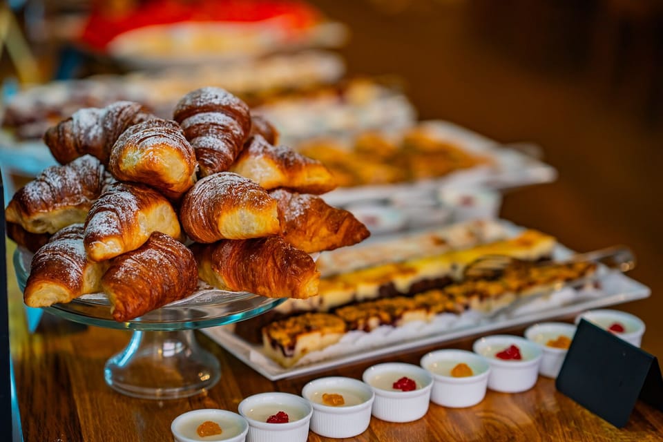 Daily buffet breakfast for a fee