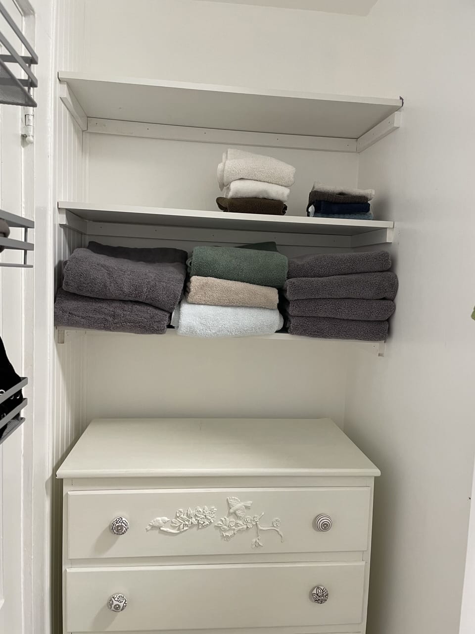 Linens available in the hall bathroom