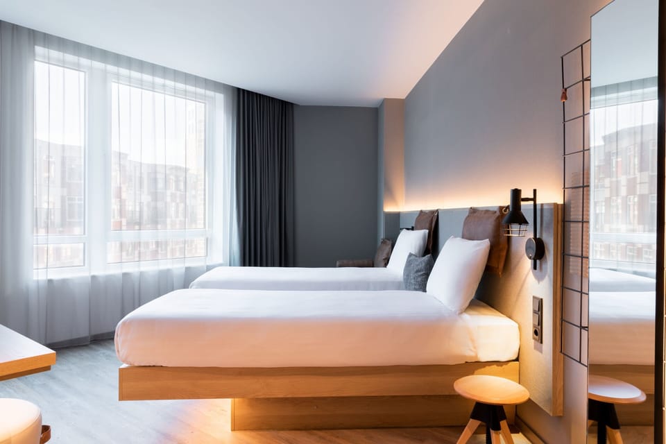 Room, 2 Twin Beds | Desk, iron/ironing board, free WiFi, bed sheets