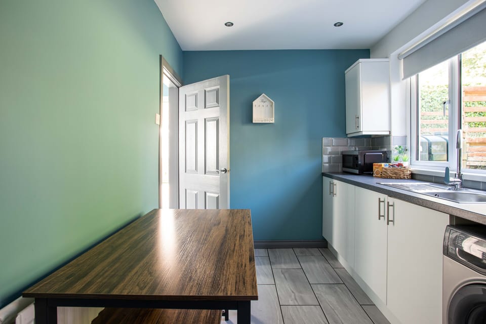 House, Private Bathroom | Shared kitchen