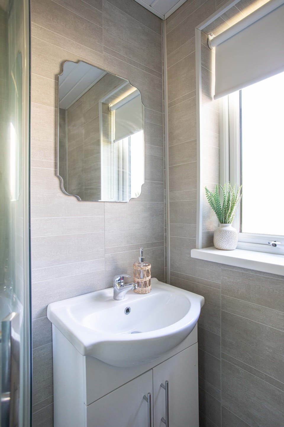 Fully Refurbished North Belfast Home House in Belfast