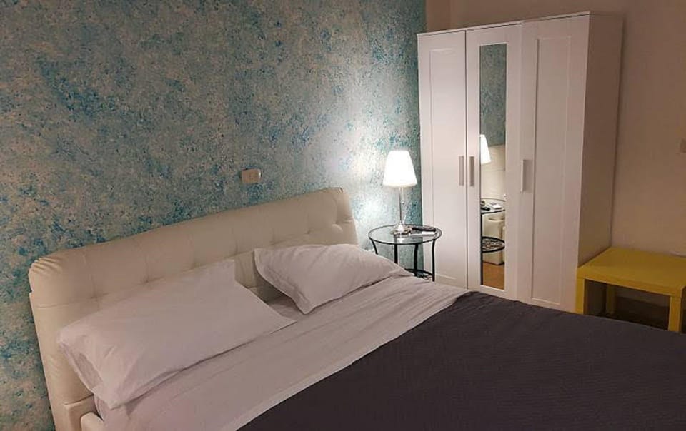Comfort Double Room, Ensuite (Azzurra) | Interior