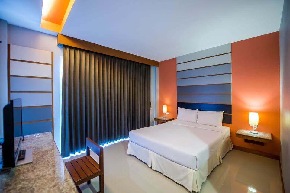 Superior Double Room with Balcony | Free WiFi, bed sheets