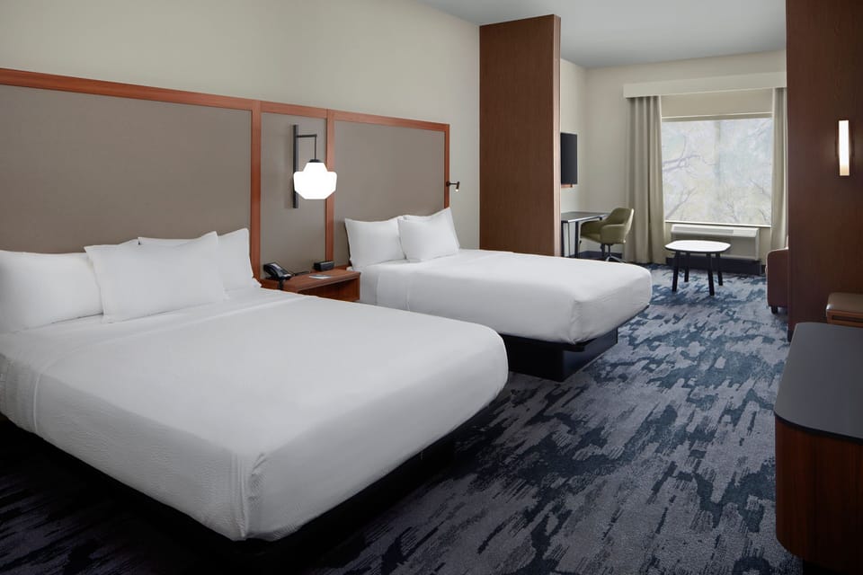 Desk, free WiFi, bed sheets
